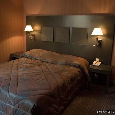 Hotel Brittany 3*
