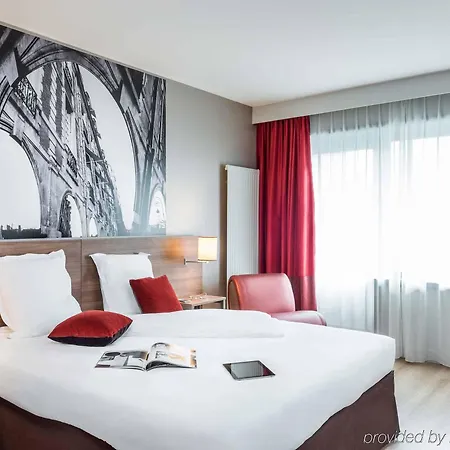 Adagio Bercy Village 4*