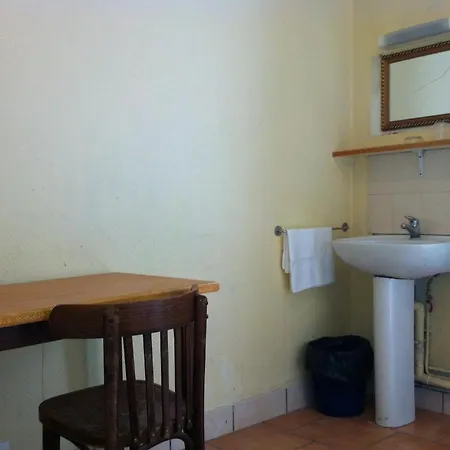 Hipotel Bordeaux Menilmontant