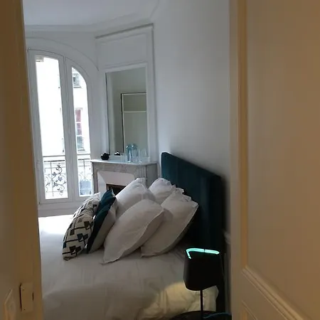 Relais12bis By Eiffel Tower 3*