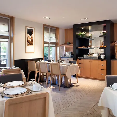 Hotel Marceau Champs-elysées Paris