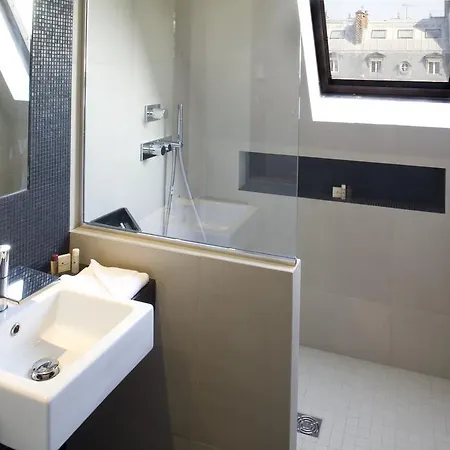 Marceau Champs-elysées Hotel 3*