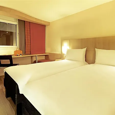 Ibis Montmartre Sacre-coeur Hotel 3*