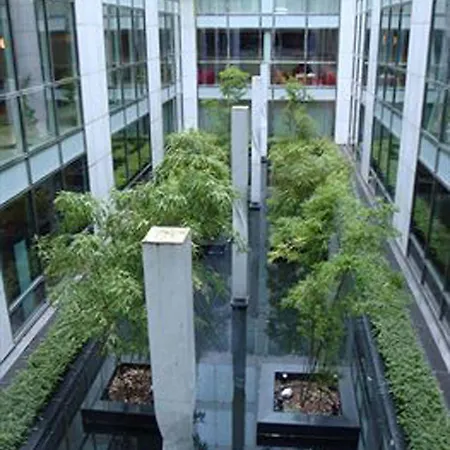 La Clef Tour Eiffel By The Crest Collection Hotel