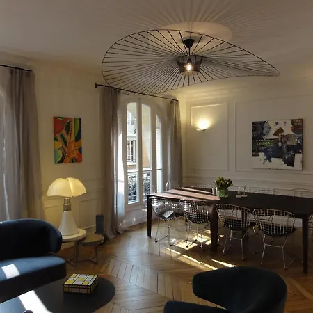 Couette-café Relais12bis By Eiffel Tower 3*