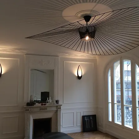 Relais12bis By Eiffel Tower Couette-café