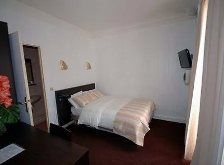 La Boetie Hotell 3*