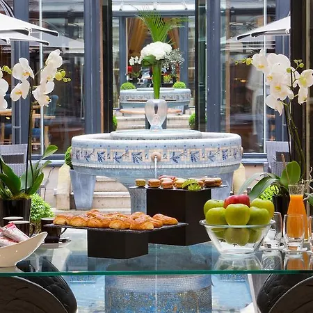California Hotel 4*