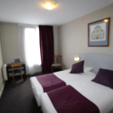 Mercure Pigalle Sacre Coeur Szálloda 4*