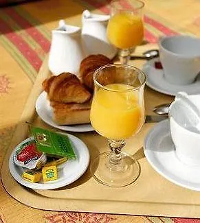 Hotell La Boetie 3*