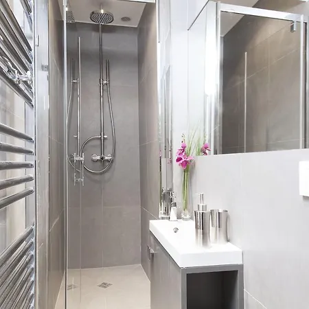 Livinparis - Luxury 3 Bedrooms Grands-boulevards I * פריז