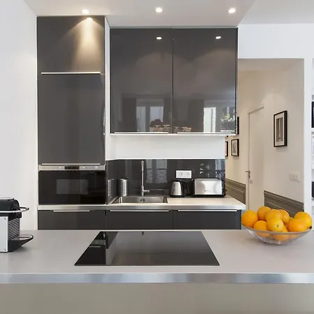 Livinparis - Luxury 3 Bedrooms Grands-boulevards I