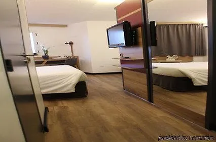 Hotel Median Congres 3*