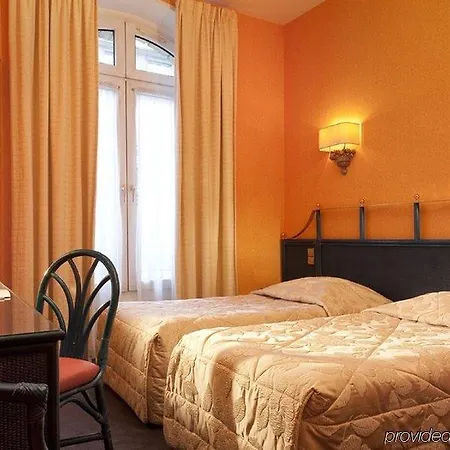 Cecilia 3* Paris