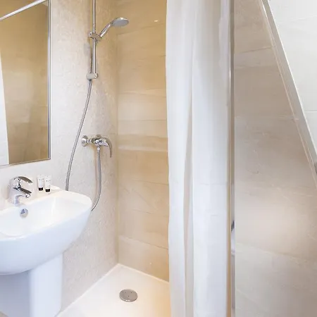 Hotel International 3*