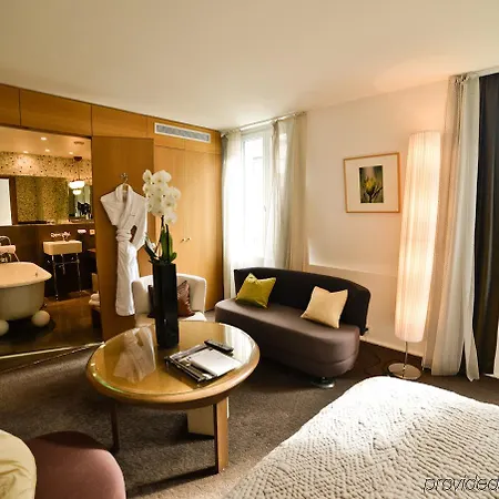 Pershing Hall Paris