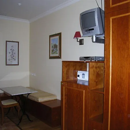 Arc De Triomphe Apartment Paris