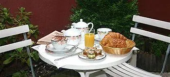 Hotell Perpetual Elysee Montaigne