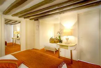 Antin St Georges מלון 2*