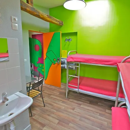 Hostel Woodstock Montmartre By Hiphophostels
