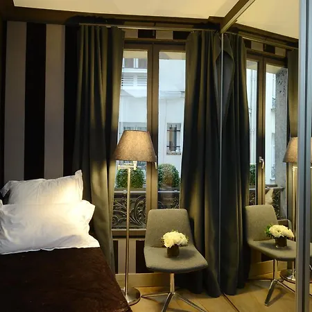 Apartament Tour Eiffel Paryż
