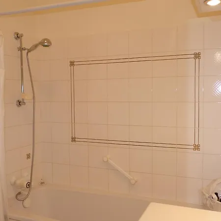 Appartement Prestigious 2 Bedroom Near Champs Elysees Paris