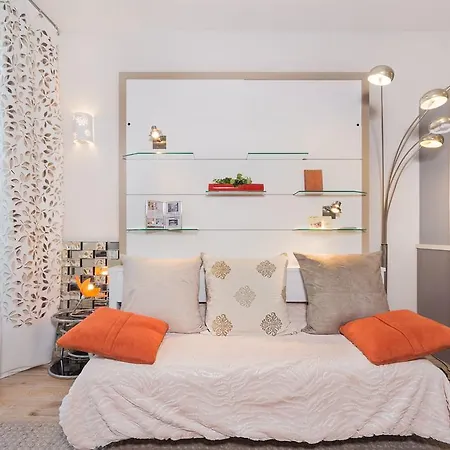 Apartment Marais