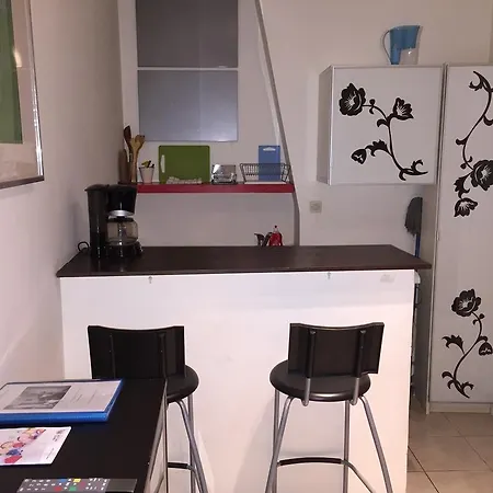 Le Marais Rosiers Appartamento