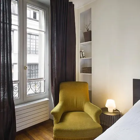 Folie Mericourt Apartment Paris