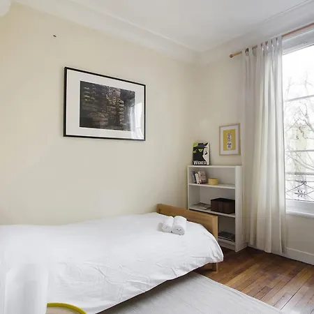 Apartment Folie Mericourt *