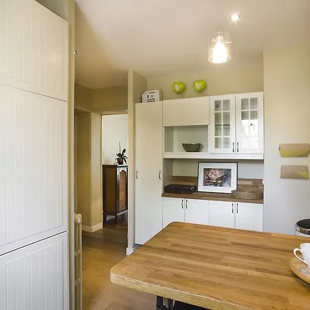 Folie Mericourt Apartment Paris