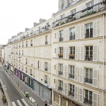 Apartment Folie Mericourt Paris