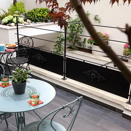 Des 3 Poussins Hotel Paris