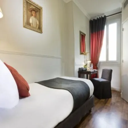 De La Porte Doree Hotell 3*