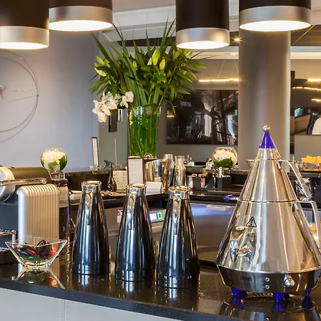 Otel Ac Porte Maillot By Marriott Paris