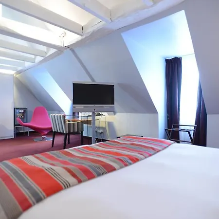 Des Archives Hotel