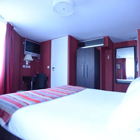 Hotel Des Archives 3*