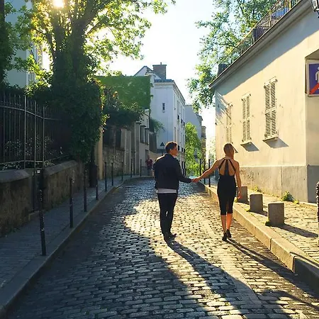 Romantic Artist Montmartre