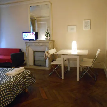 Le Marais Rosiers Parigi