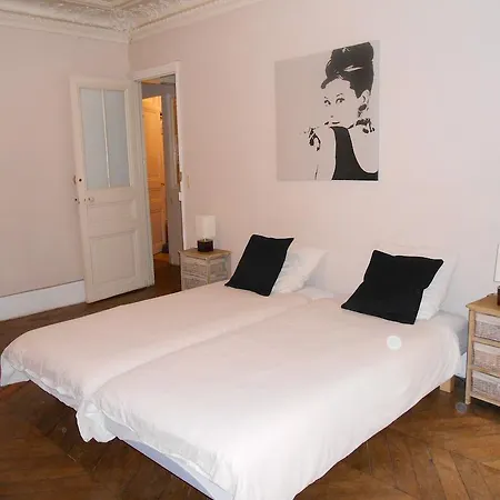 Le Marais Rosiers Parigi