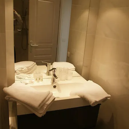 Apartment Madeleine Paris