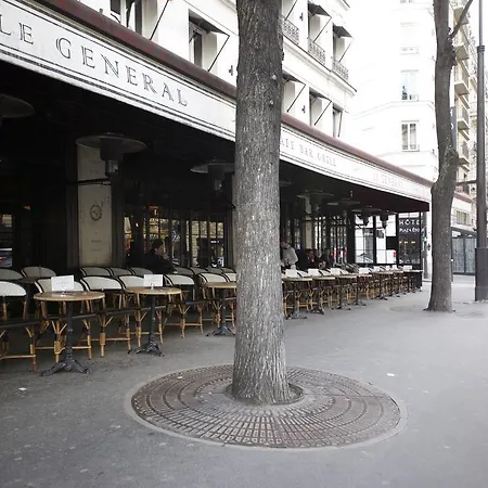 Private - Champs-elysees Parijs