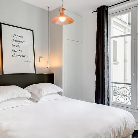 Apartment Habitat Parisien - Drouot Luxe