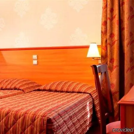 Hotel Eiffel Garibaldi 3*