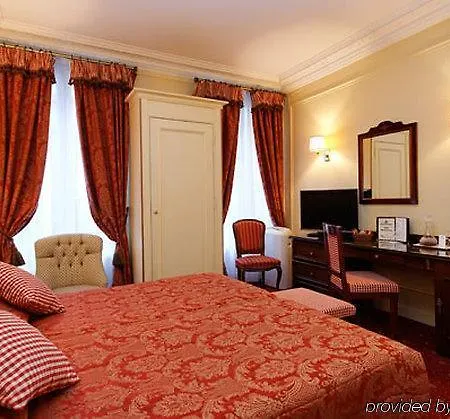 Queen Mary Opera Paris