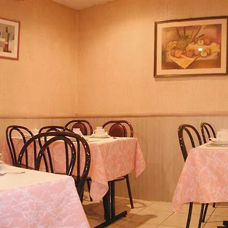Hotel Caravelle
