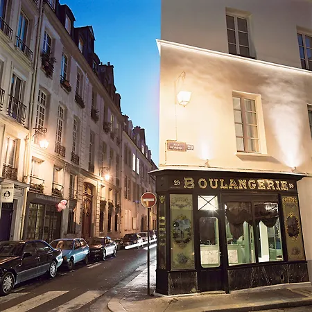 Hotel Du Petit Moulin, Haute Couture By Lacroix Paris