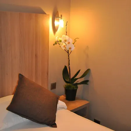 Des Ambassadeurs 3* Paris