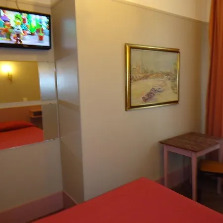 De Roubaix Hotell 2*