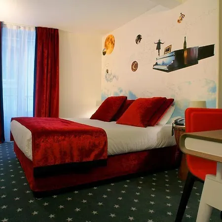 Du Triangle D'or 3* Paris